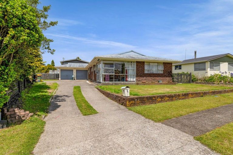 Photo of property in 9 Oberon Street, Stratford, 4332