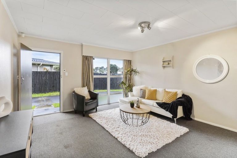 Photo of property in 5a Mckenzie Road, Mangere Bridge, Auckland, 2022