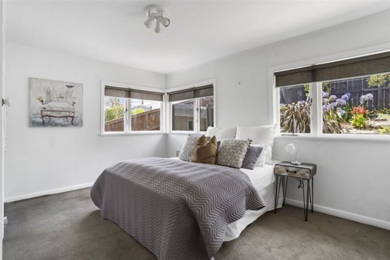 Photo of property in 1/40 Carlisle Road, Browns Bay, Auckland, 0630