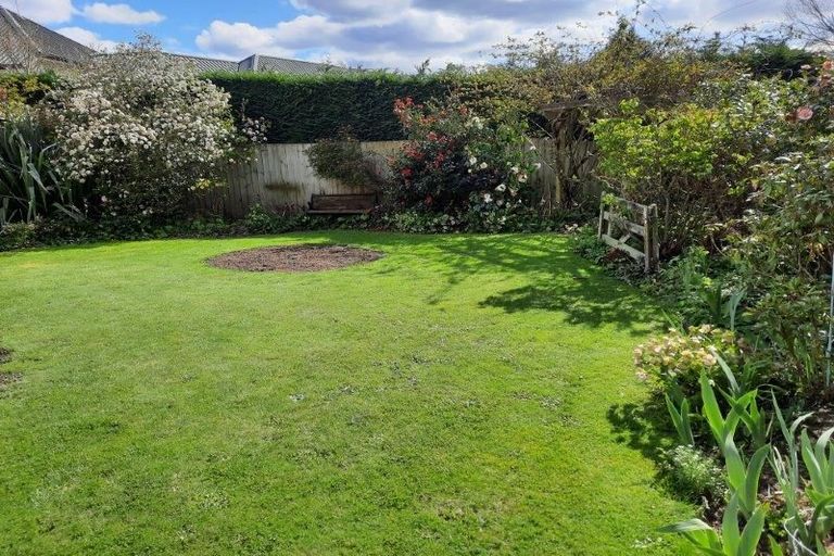 Photo of property in 20 Rickton Place, Rangiora, 7400