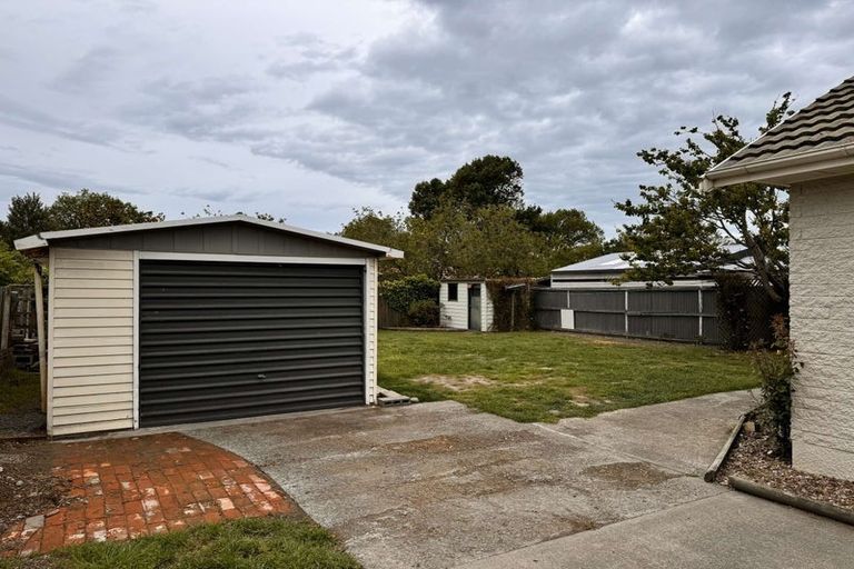Photo of property in 461 Mairehau Road, Parklands, Christchurch, 8083