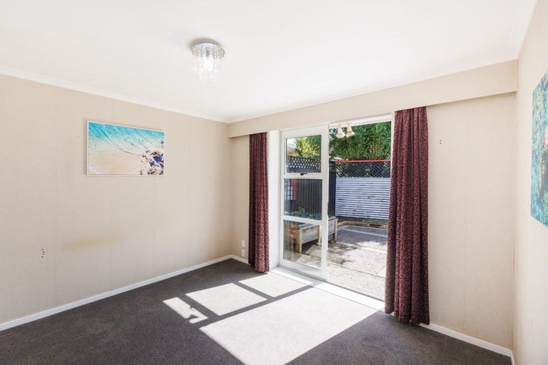 Photo of property in 1b Ruamahanga Crescent, Terrace End, Palmerston North, 4410