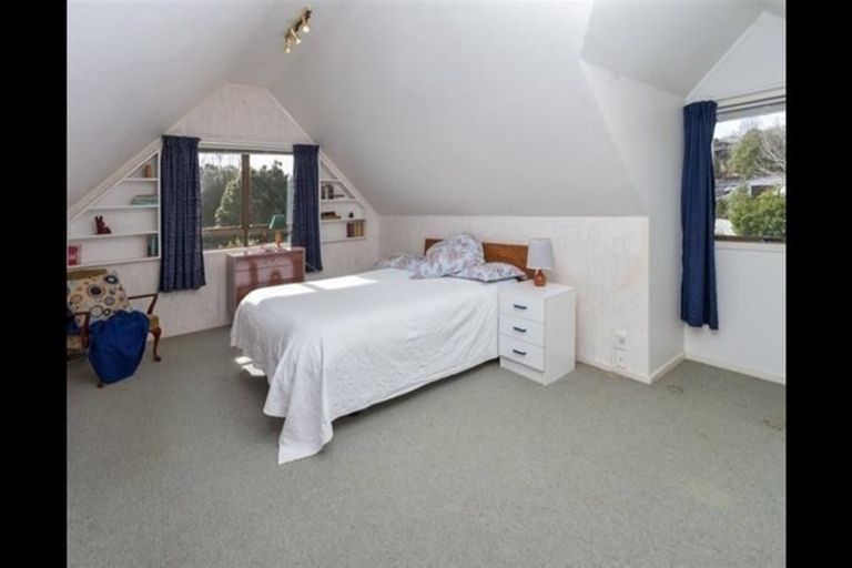 Photo of property in 6 Orinda Close, Botany Downs, Auckland, 2010