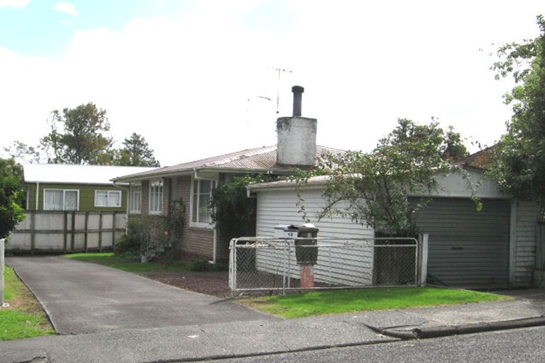 Photo of property in 1/12 Brookfield Road, Te Atatu Peninsula, Auckland, 0610