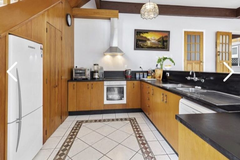 Photo of property in 9 Burnham Street, Seatoun, Wellington, 6022