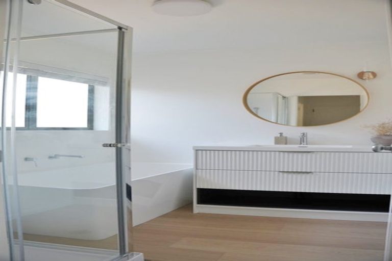 Photo of property in 17b Corinna Street, Welcome Bay, Tauranga, 3112