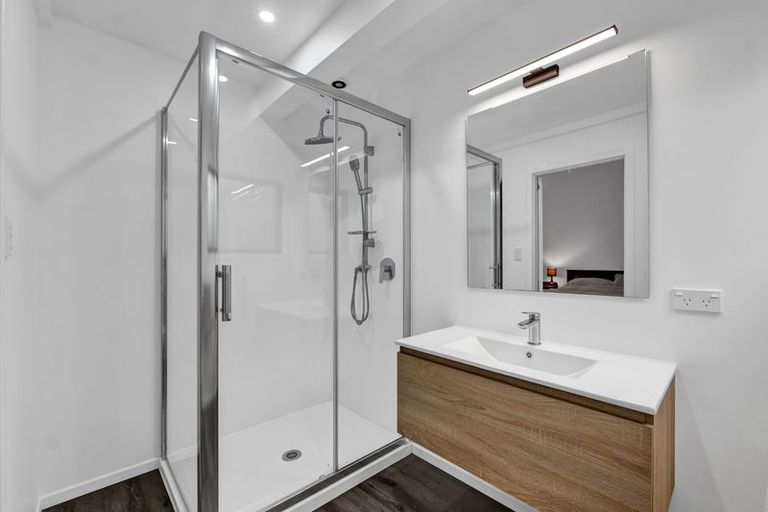 Photo of property in 10 Hood Place, Spotswood, New Plymouth, 4310