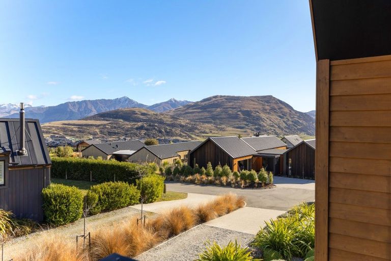 Photo of property in 4 Stockyard Lane, Jacks Point, Queenstown, 9371