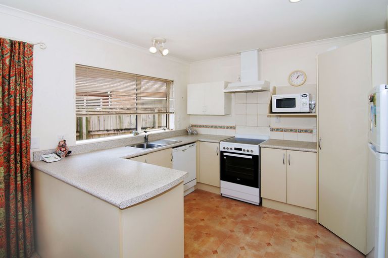 Photo of property in Holdsworth Villas, 67/2 William Donald Drive, Solway, Masterton, 5810