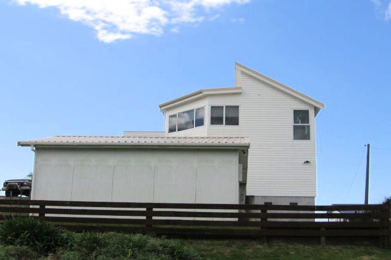 Photo of property in 208 Mangakahia Drive, Whangapoua, Coromandel, 3582