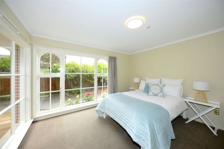 Photo of property in 53 Burnside Crescent, Burnside, Christchurch, 8053