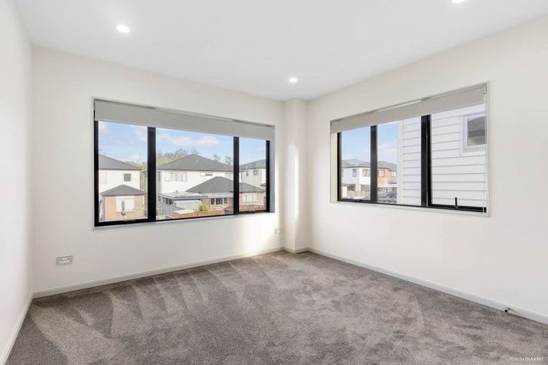 Photo of property in 12 Fong Road, Flat Bush, Auckland, 2019