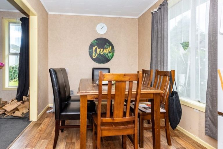 Photo of property in 58 Lawrence Street, Outer Kaiti, Gisborne, 4010