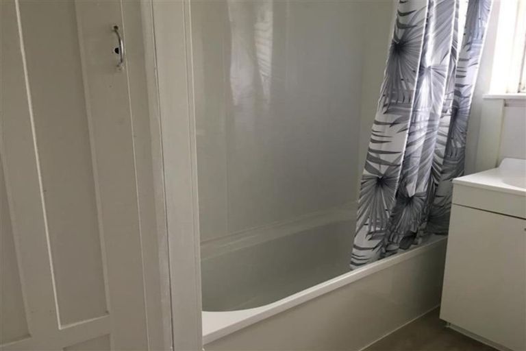 Photo of property in 357 Tay Street, Turnbull Thomson Park, Invercargill, 9810