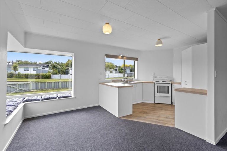 Photo of property in 16 Hickford Place, Okato, 4335