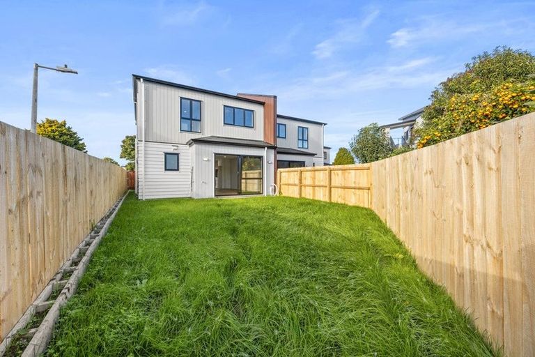 Photo of property in 40a Trentham Road, Papakura, 2110
