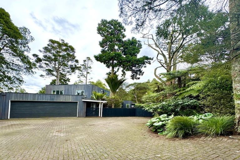 Photo of property in 90 Park Road, Titirangi, Auckland, 0604