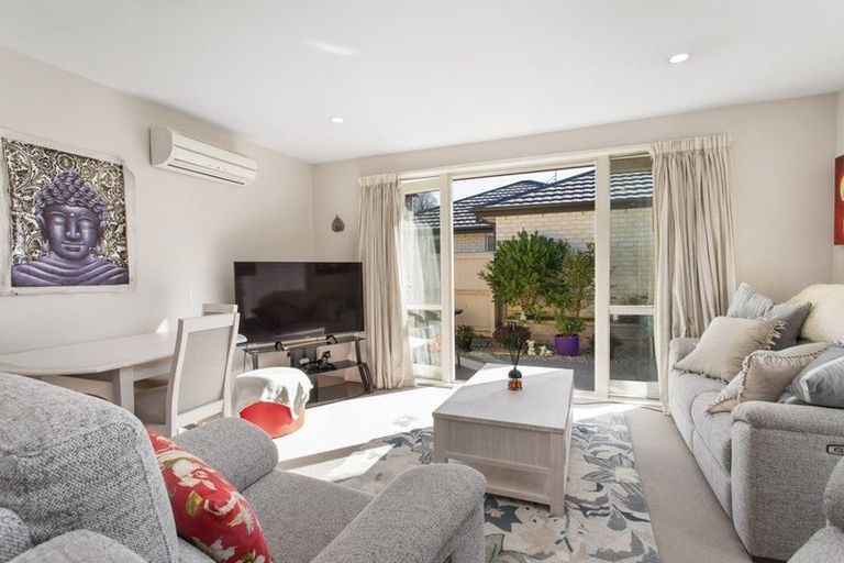 Photo of property in 2/70 Saint Martins Road, Saint Martins, Christchurch, 8022