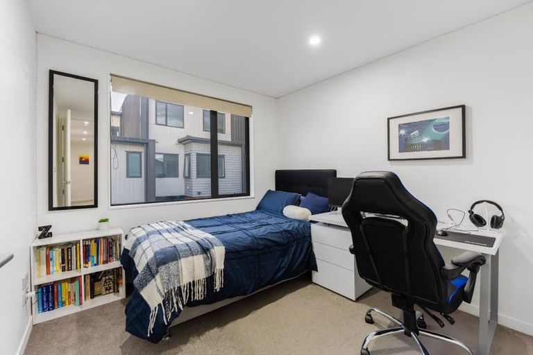 Photo of property in 8 Windlass Street, Long Bay, Auckland, 0630