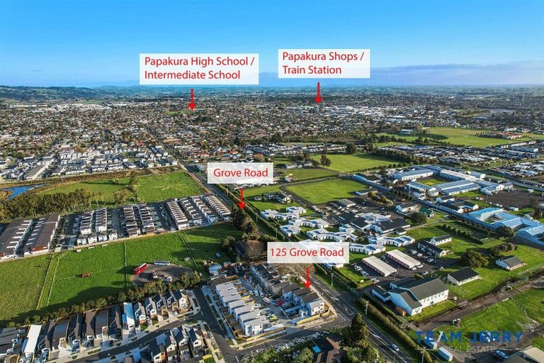 Photo of property in 125 Grove Road, Papakura, 2110