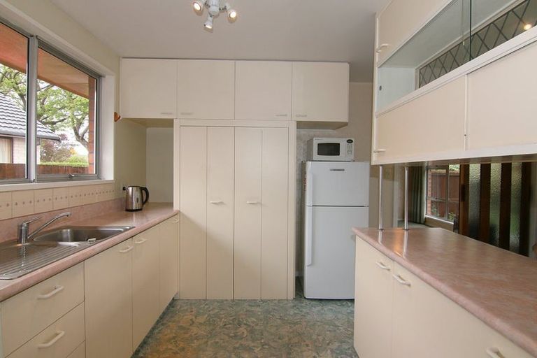 Photo of property in 28 Claridges Road, Casebrook, Christchurch, 8051