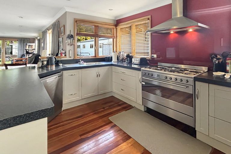 Photo of property in 68 Glasgow Terrace, Feilding, 4702