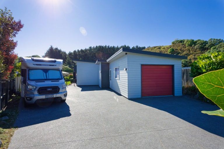 Photo of property in 61 Kotuku Road, South Bay, Kaikoura, 7300