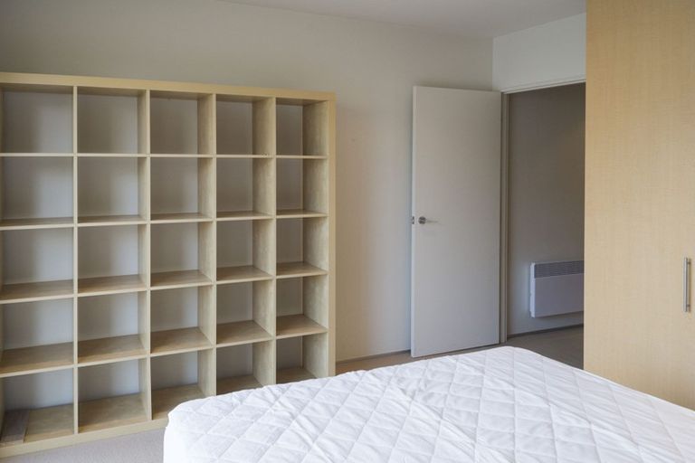 Photo of property in Sanctum Apartment, 10 Ebor Street, Te Aro, Wellington, 6011