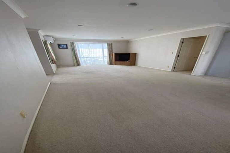 Photo of property in 24a Martin Jugum Lane, Ranui, Auckland, 0612