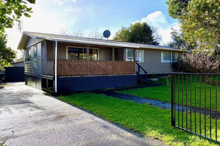 Photo of property in 23 High Street East, Waitara, 4320