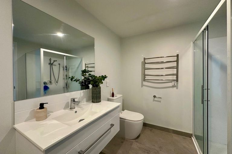 Photo of property in 4 Kaiwawao Lane, Hobsonville, Auckland, 0616