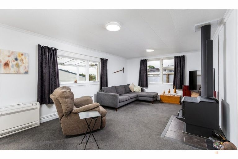 Photo of property in 17 Harris Street, Waimate, 7924