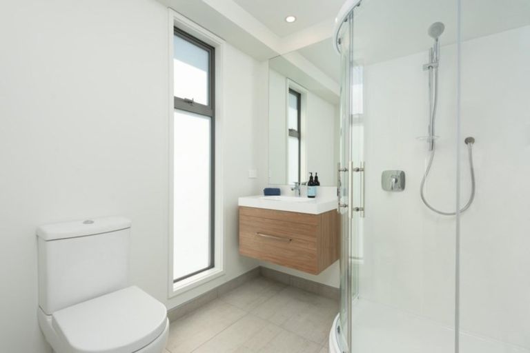 Photo of property in 2a Laing Place, Otumoetai, Tauranga, 3110