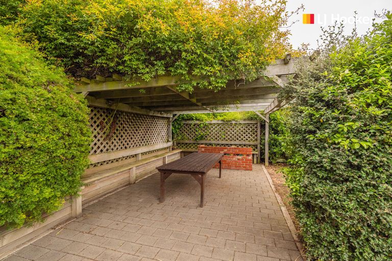 Photo of property in 72 Hocken Street, Kenmure, Dunedin, 9011