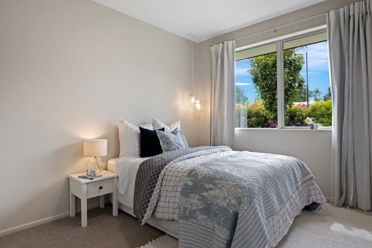 Photo of property in 12 Siding Lane, Prebbleton, 7604