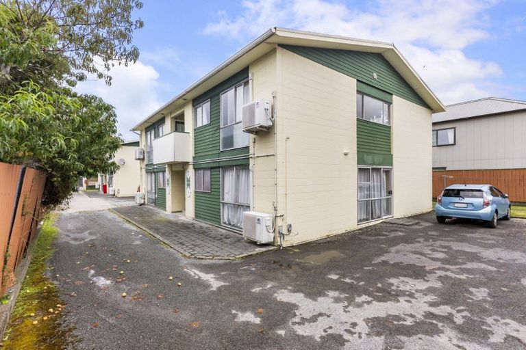 Photo of property in 102 Martin Street, Wallaceville, Upper Hutt, 5018