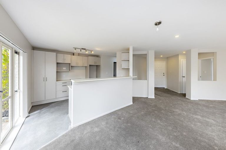 Photo of property in 4c Sheriff Place, Randwick Park, Auckland, 2105