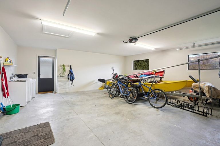 Photo of property in 14 De Bettencor Place, Mount Pisa, Cromwell, 9383