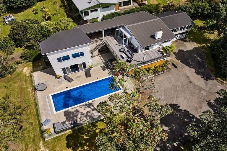 Photo of property in 5b Whitehouse Road, Titahi Bay, Porirua, 5022