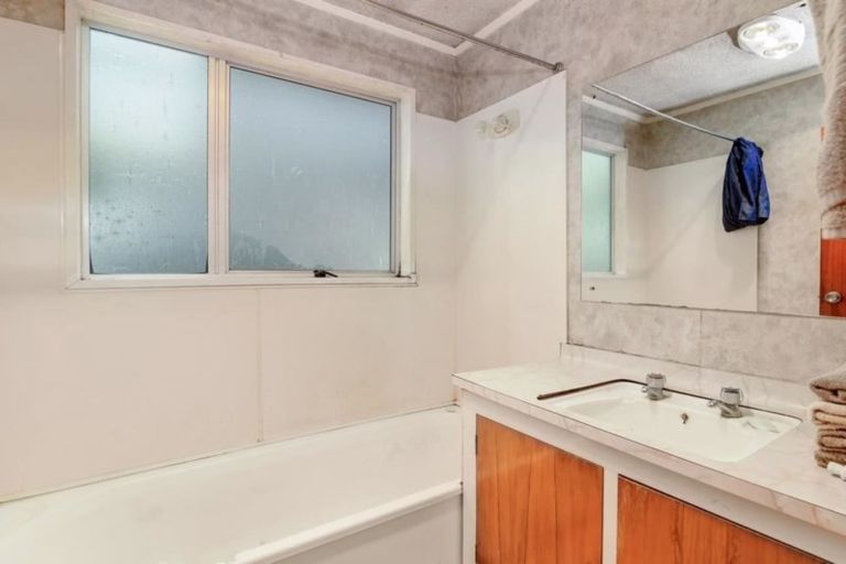 Photo of property in 10a Pharoah Place, Pomare, Rotorua, 3015