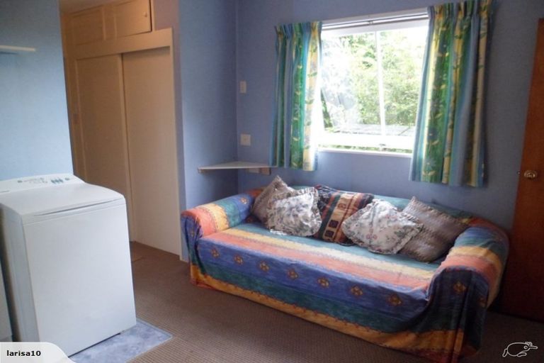 Photo of property in 16 Glencoe Road, Browns Bay, Auckland, 0630