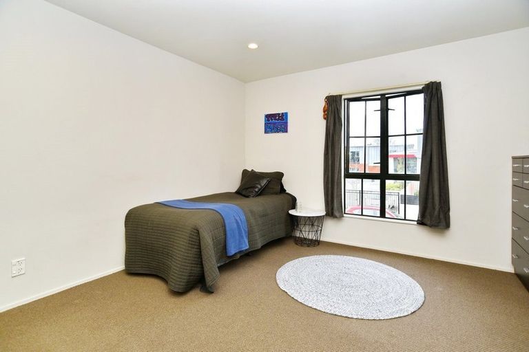 Photo of property in 7 Gracefield Avenue, Christchurch Central, Christchurch, 8013