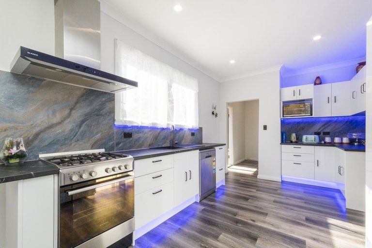 Photo of property in 33 Seddon Street, Takaro, Palmerston North, 4412