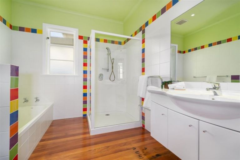 Photo of property in 22a Lansdowne Crescent, Lansdowne, Masterton, 5810