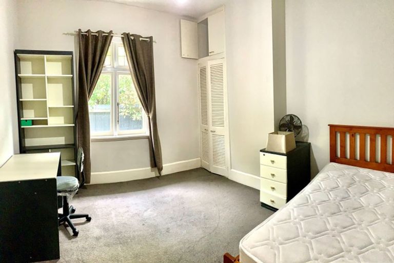 Photo of property in 129 Clyde Road, Ilam, Christchurch, 8041