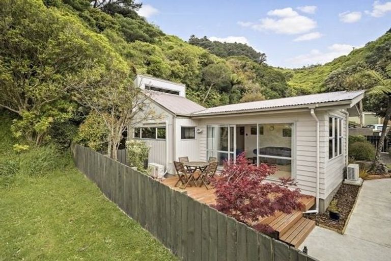 Photo of property in 5 Monmouth Way, Wilton, Wellington, 6012