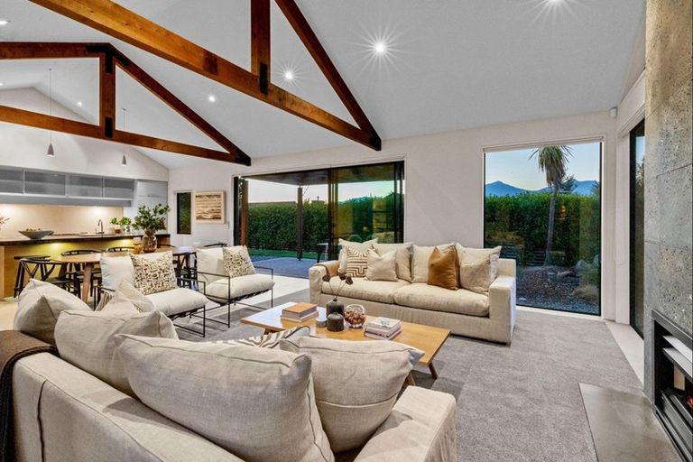 Photo of property in 1 Reading Court, Jacks Point, Queenstown, 9371