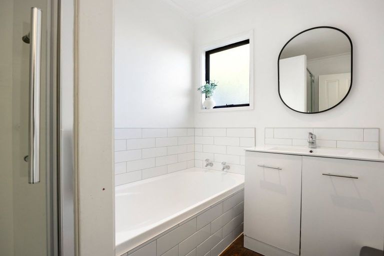 Photo of property in 9 Caulfield Green, Nawton, Hamilton, 3200