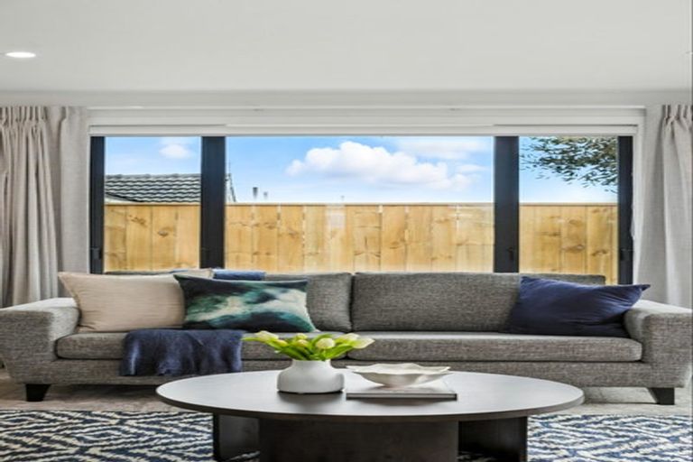 Photo of property in 21a Weraroa Road, Levin, 5510