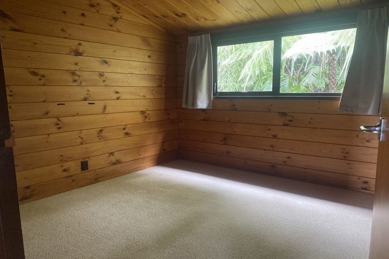 Photo of property in 16 John Witton Drive, Crofton Downs, Wellington, 6035